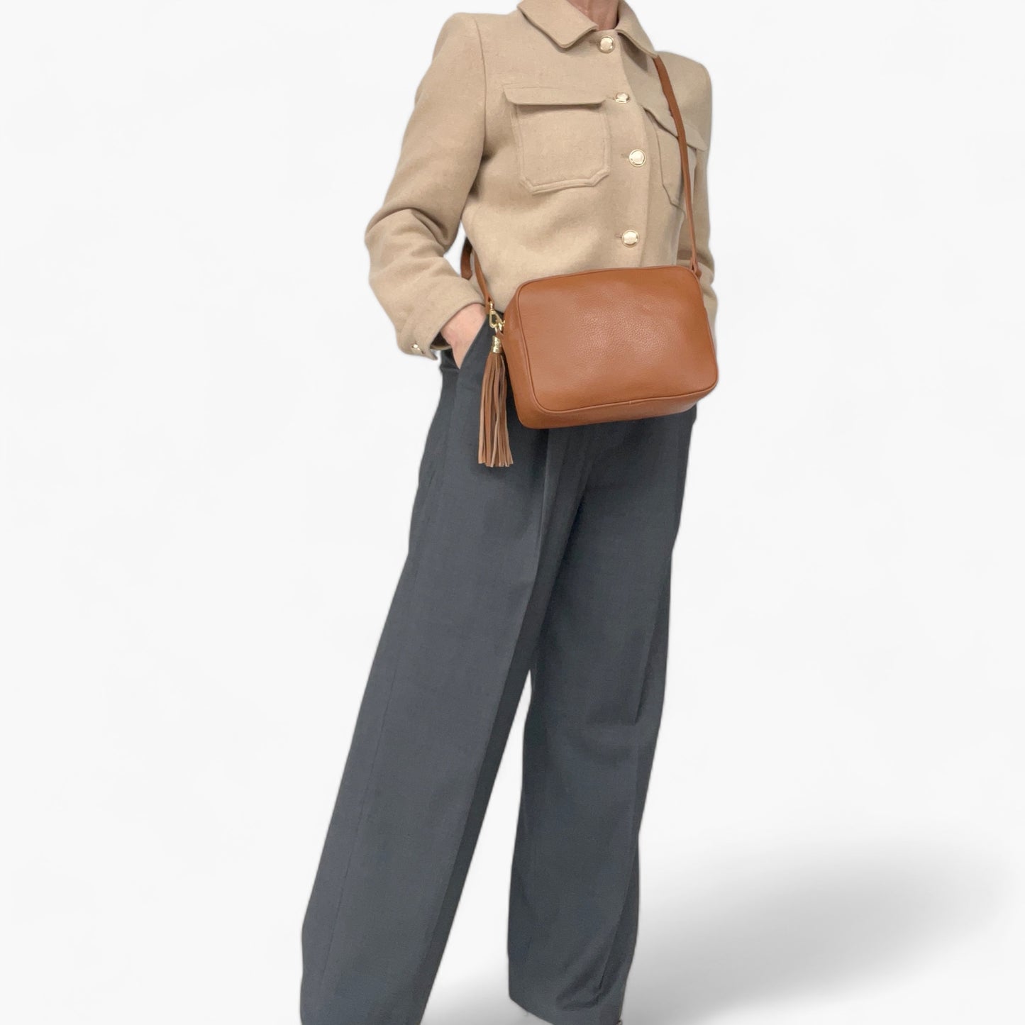 Noirblanc No. 270 Crossbody Bag in Camel – Timeless Design and Quality