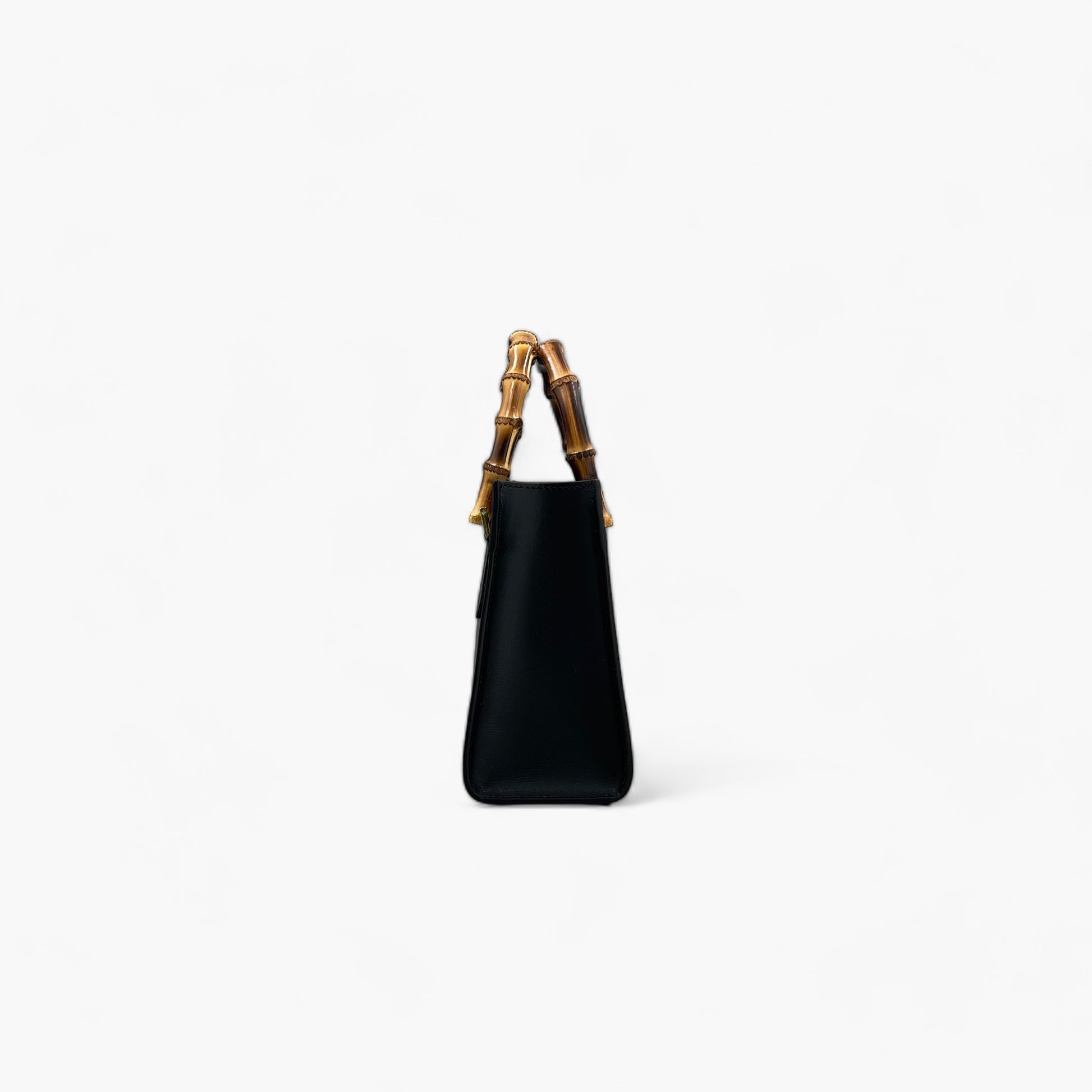 No. 222 Tote Bag with Bamboo Handles - Italian Leather | Noirblanc