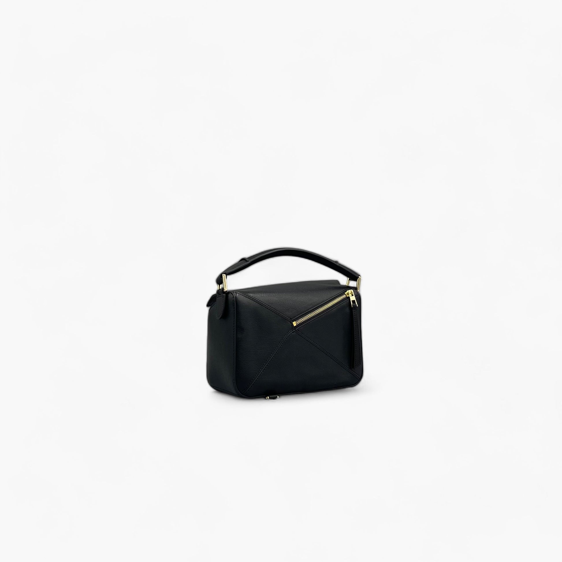 No. 227 Small Crossbody Bag in Black - Italian Leather | Noirblanc